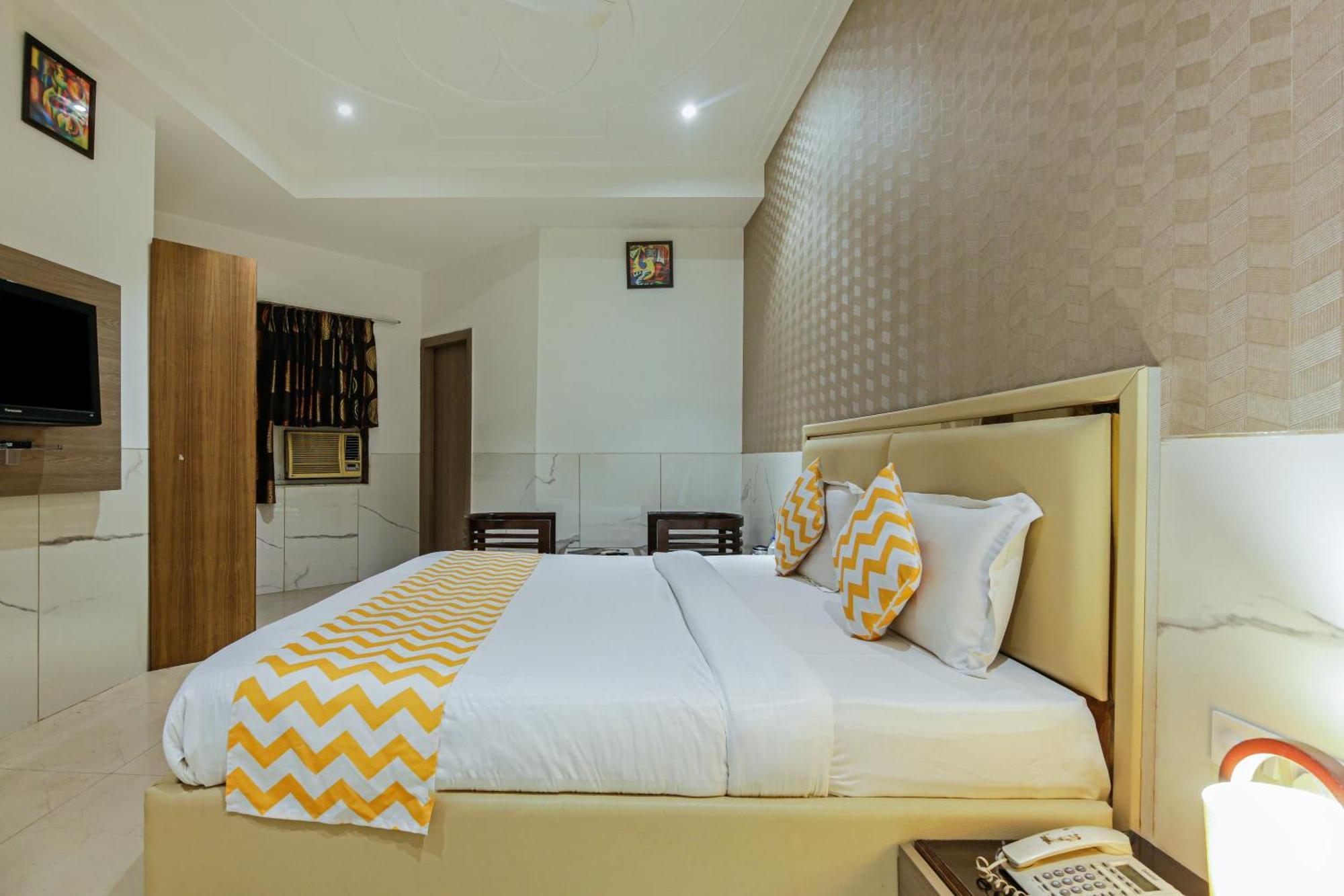 Hotel Delhi 37 By Star Group Near Delhi Airport New Delhi Exteriör bild