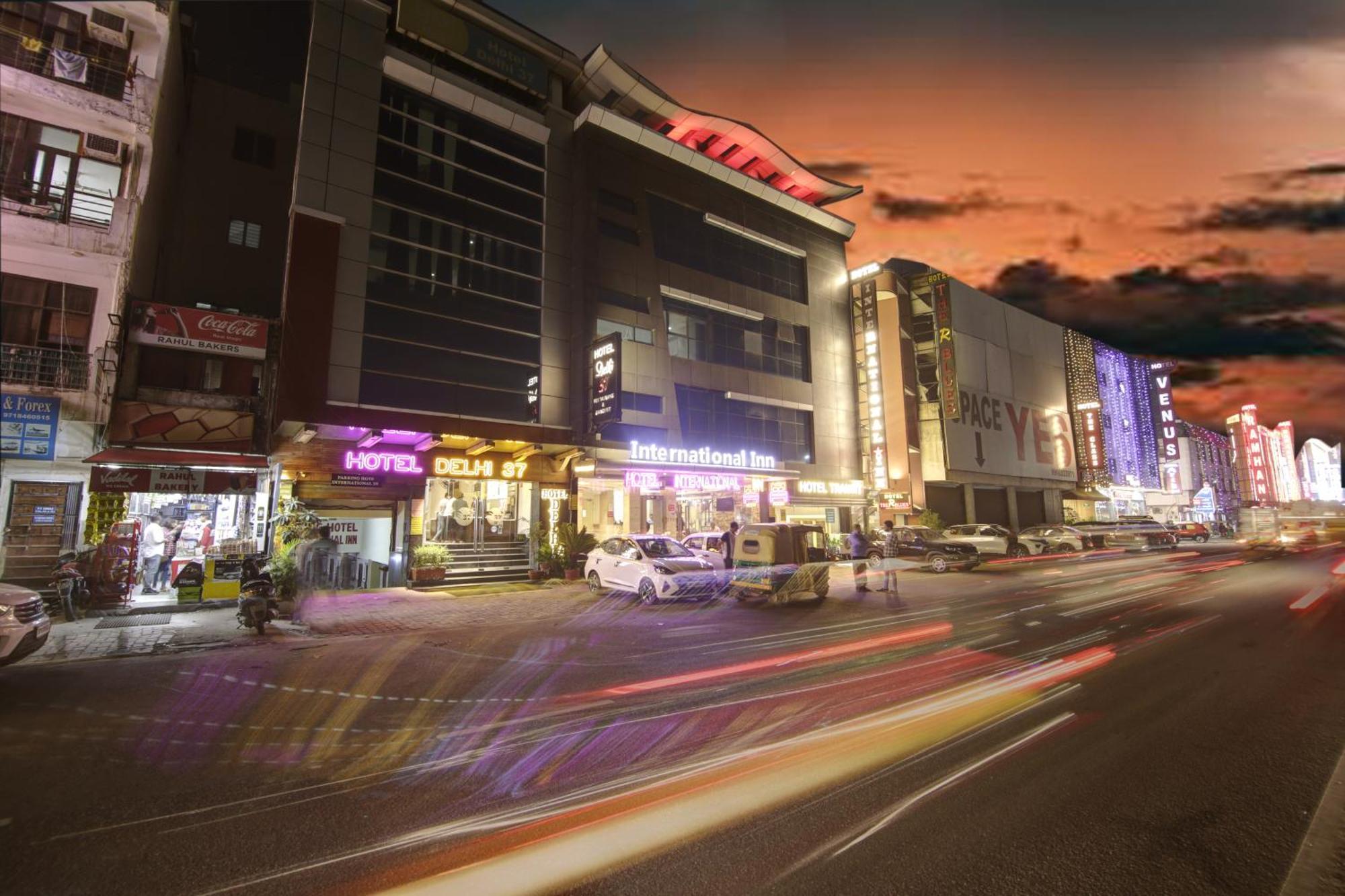 Hotel Delhi 37 By Star Group Near Delhi Airport New Delhi Exteriör bild