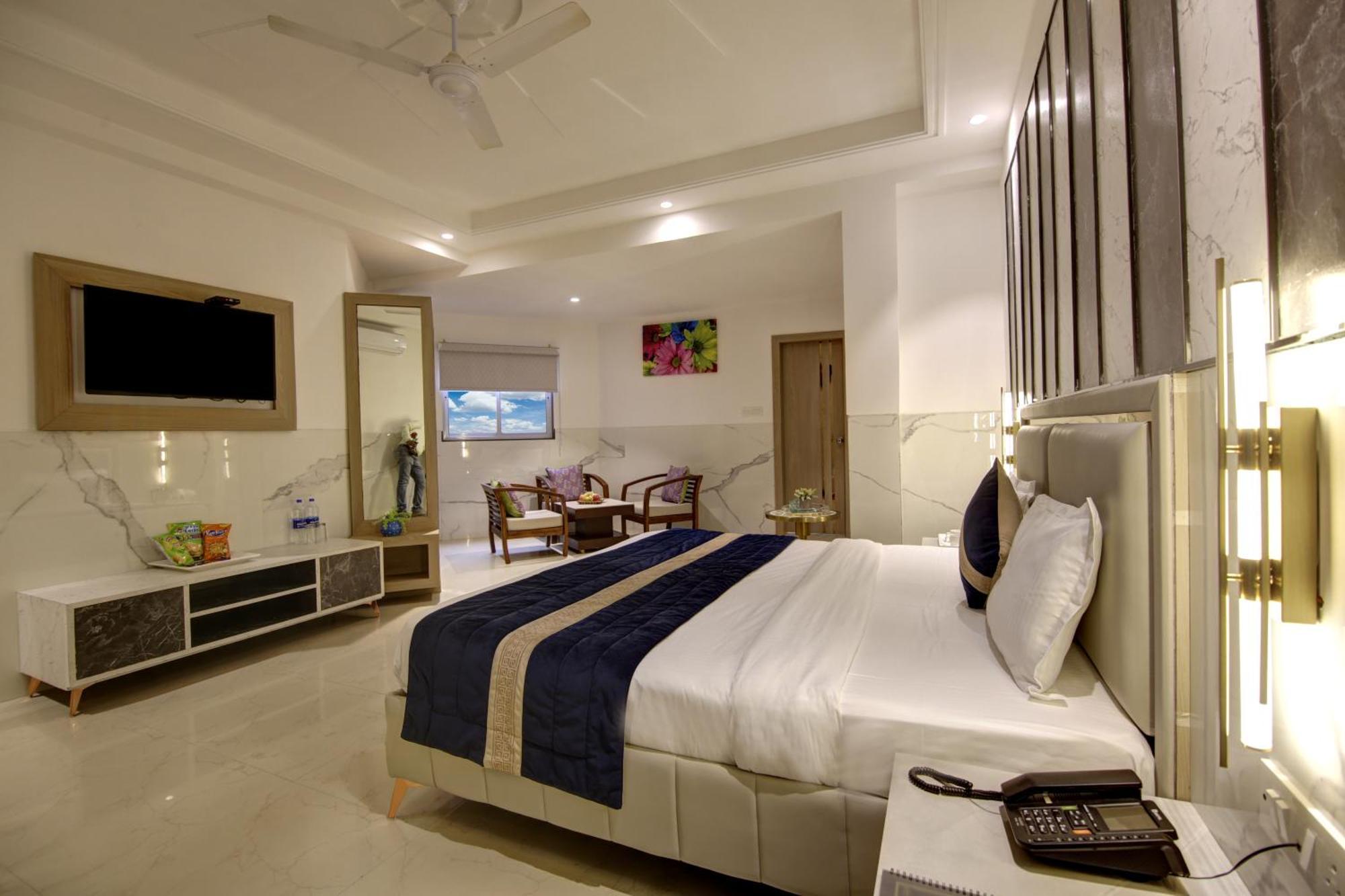 Hotel Delhi 37 By Star Group Near Delhi Airport New Delhi Exteriör bild