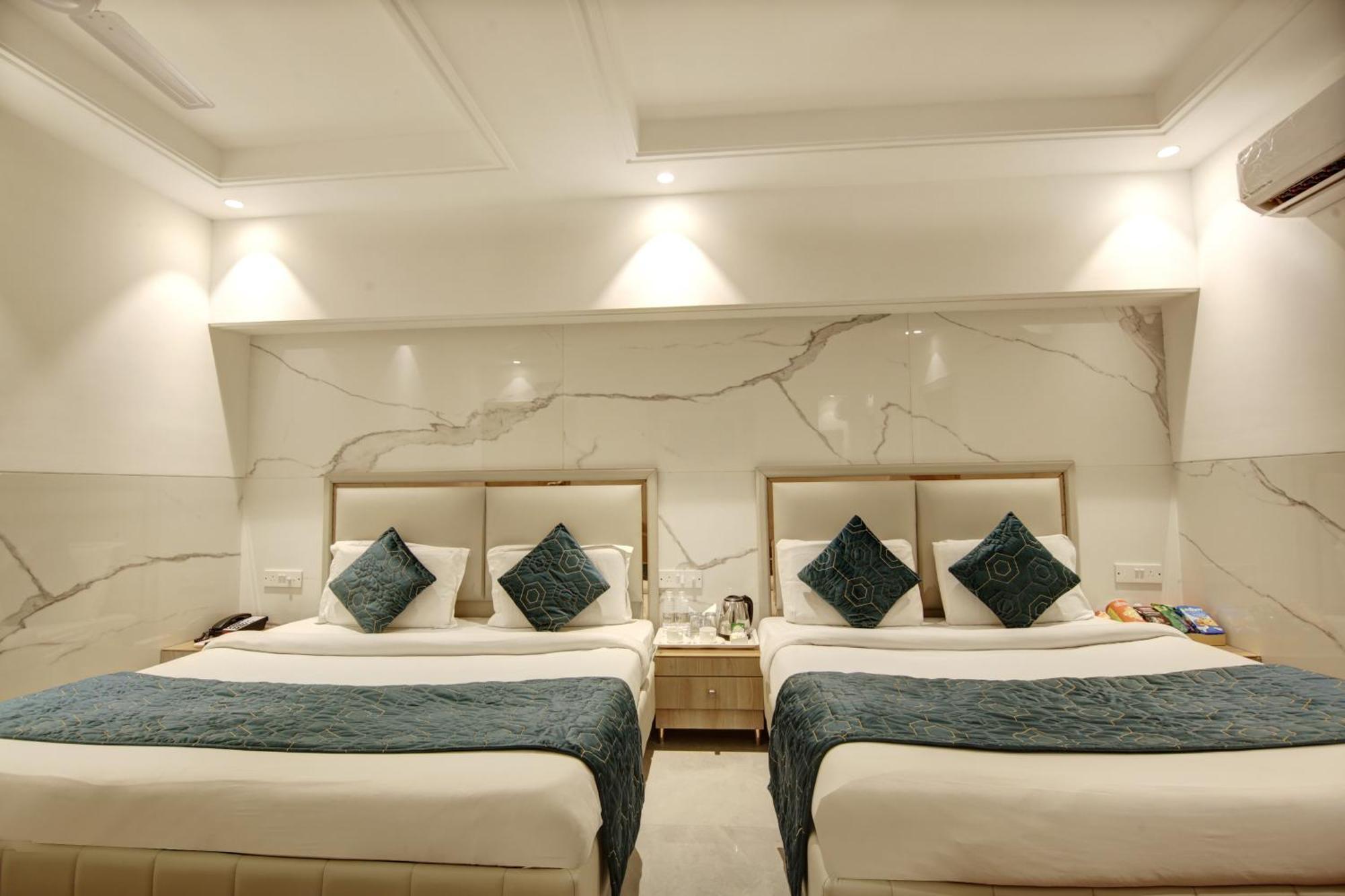 Hotel Delhi 37 By Star Group Near Delhi Airport New Delhi Exteriör bild