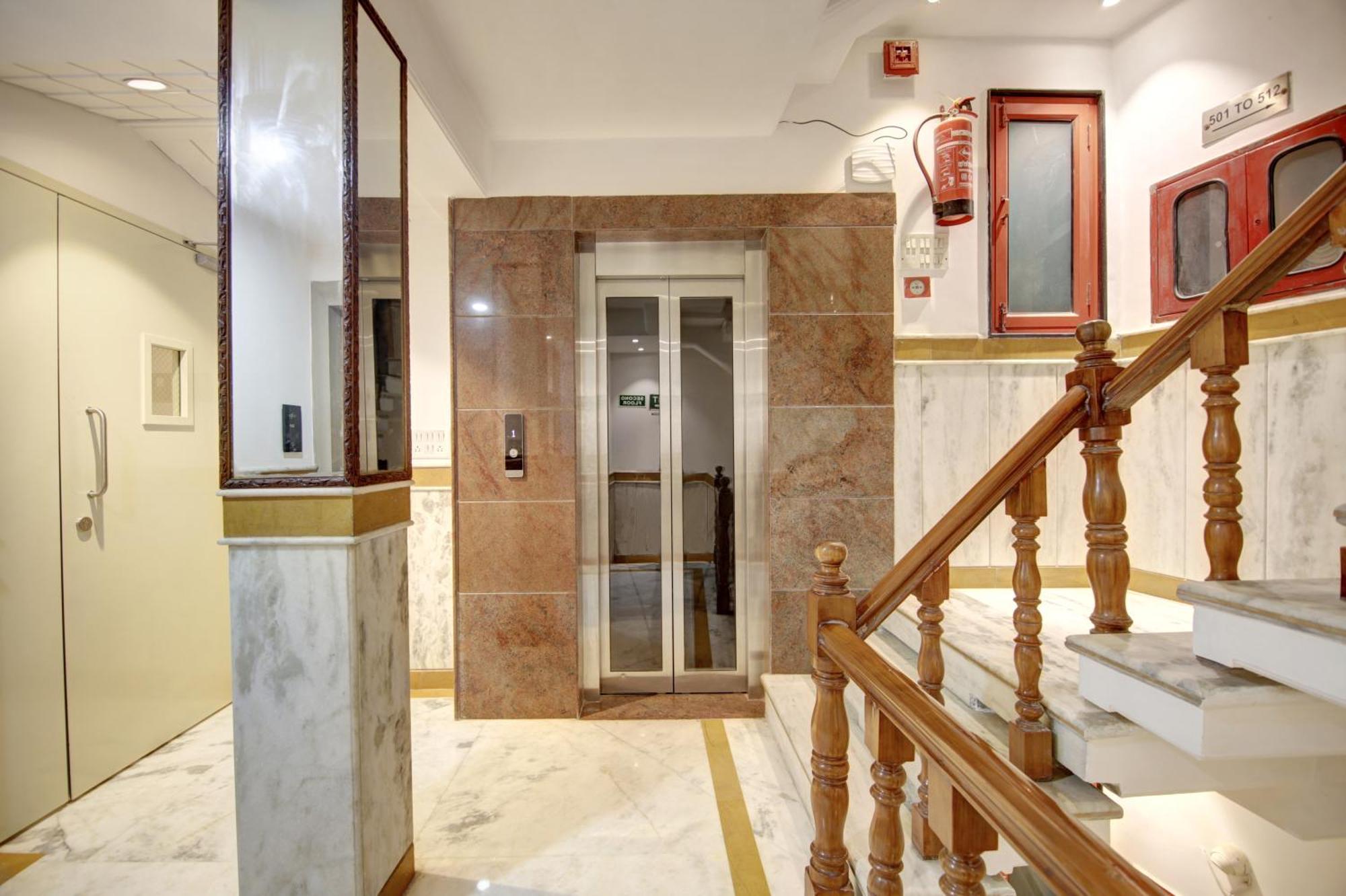 Hotel Delhi 37 By Star Group Near Delhi Airport New Delhi Exteriör bild